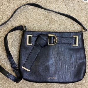 Calvin Klein Nola Jetlink Black Shoulder Bag